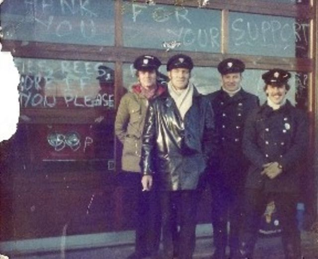 1977 Picket line - Crewe Toll